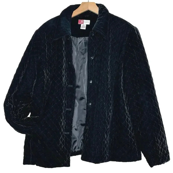JM Collection Sz 18 Black Quilted Velvet Jacket Pockets Button Up Utility Lined - Picture 3 of 5